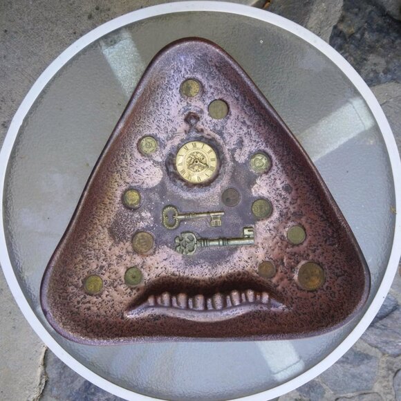 Vintage MCM Hayden Lewis Steampunky Coins & Keys Large Ashtray/Catchall dish - Picture 6 of 12